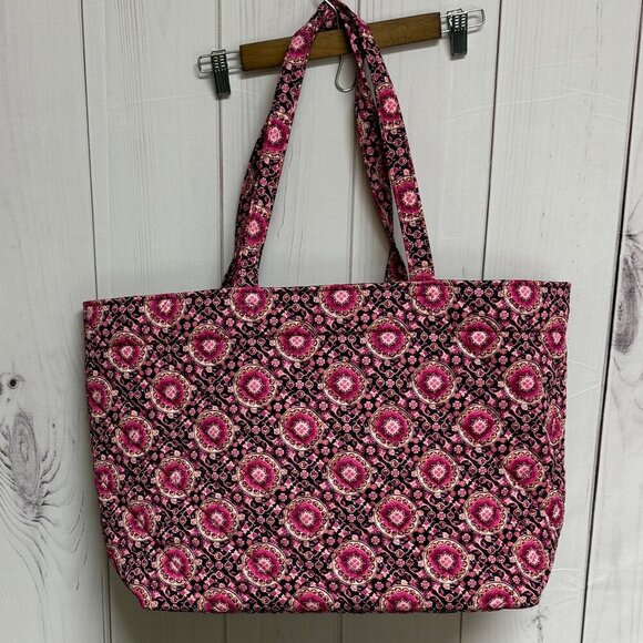 Vera Bradley Iconic GRAND Tote – Raspberry Medallion – NWT - Reversible - Picture 2 of 12